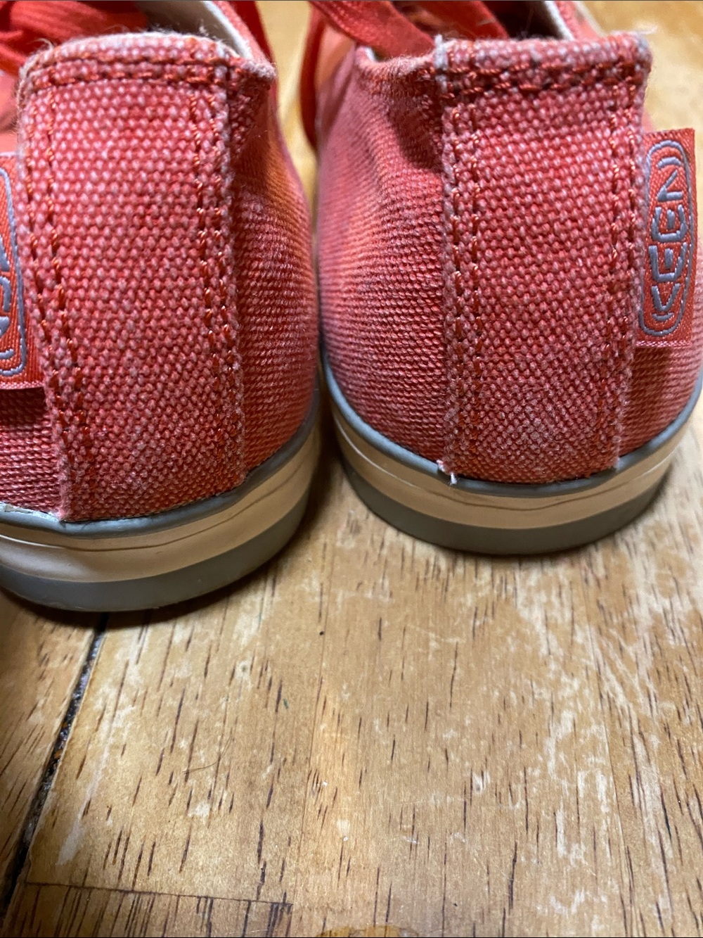 Beautiful Keen Women's Coral Canvas Lace-Up Sneakers - Picture 5 of 10